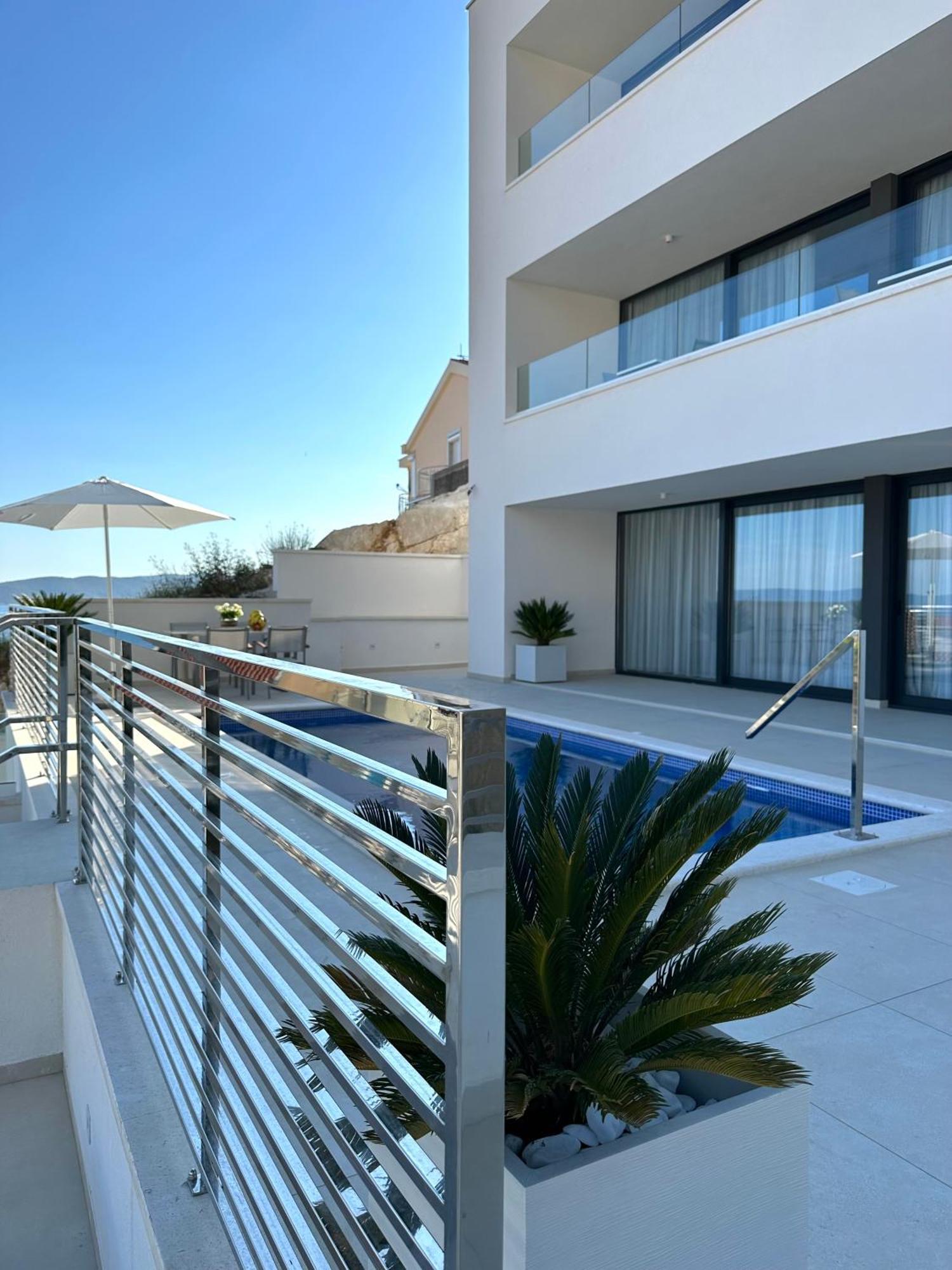 Villa Apartment Danny Baška Voda Екстериор снимка